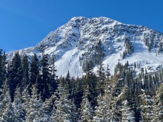 Backside of Kachina Peak natural avalanche starting below the cliff bands