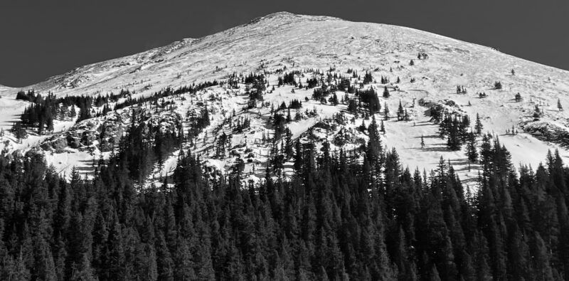 Large Natural Avalanches on a West Cross-Loaded slope within the past 48 hours.  These avalanches where 2 to 5 feet deep and ran well into the trees just above Williams Lake snapping trees.  These avalanches failed on facets just above the ground.