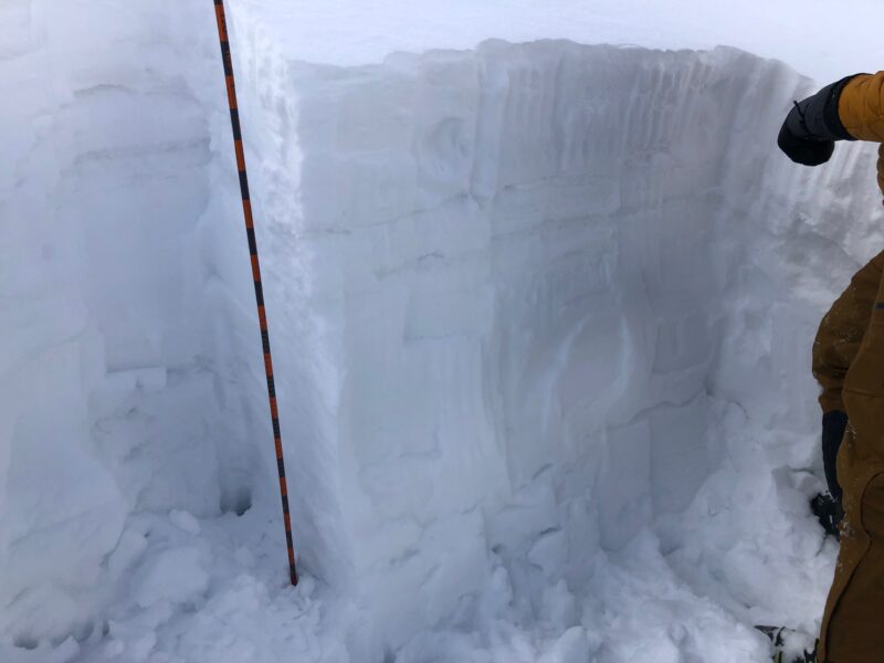 Snow pit HS 175cm, E aspect, 11300 ft