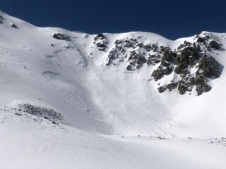 Feb 27, 2022: A better photo of the large avalanche on East facing ridgeline of Lake Fork that ran naturally during the storm early Thursday morning. North and east-facing terrain are where avalanches can break deeper and wider from the strong westerly winds that loaded these slopes during the storm.