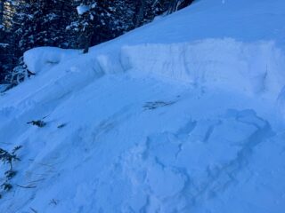 Jan 26, 2026: This is part of the crown of avalanche that failed on depth hoar. It only propagated 40' wide but took with it the season's snowpack. 
BTL N aspect around 11,400'